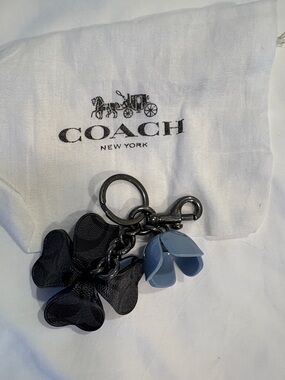 NWOT Coach Black & Light Blue Tea Rose Floral Keyring Bag Charm